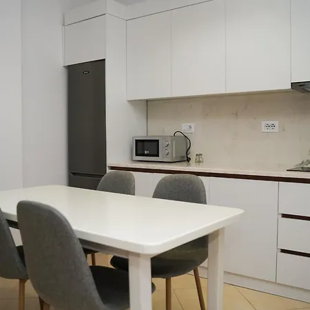 Sasso Bianco 13 Durrës